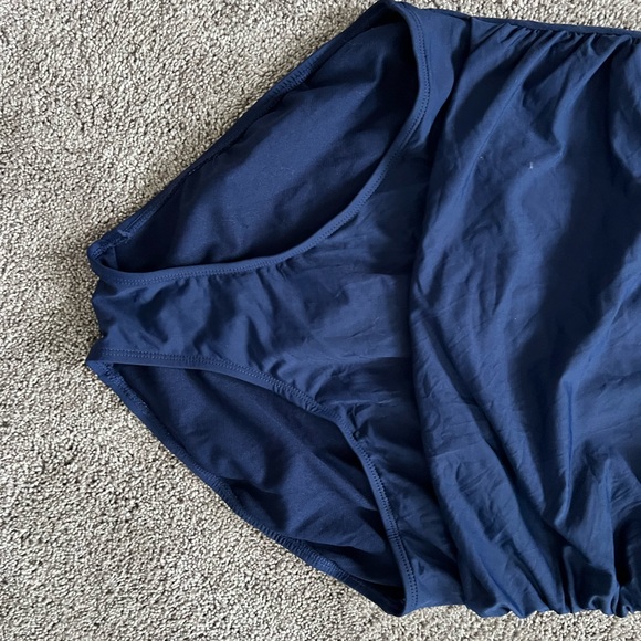 Liz Claiborne Navy Swimsuit - Picture 2 of 6